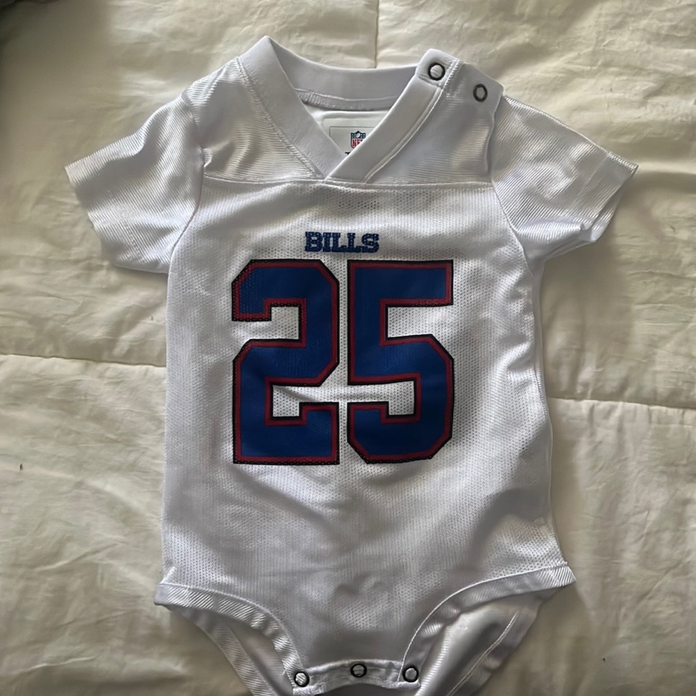 Baby bills onesie 6/9 mo